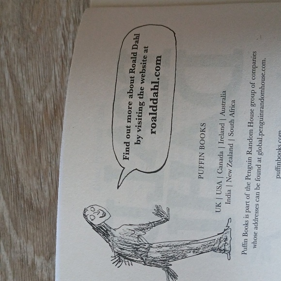 The Witches Publisher: Puffin 2016 Roald Dahl Paperback - Picture 6 of 6